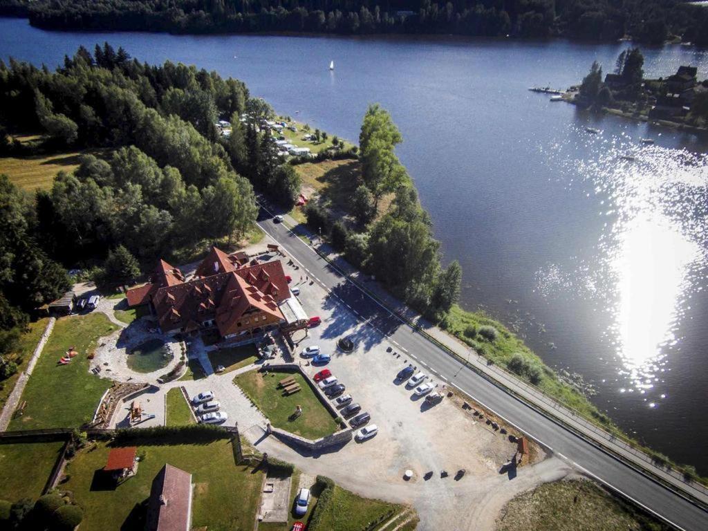 Hotel Leyla Frymburk Bagian luar foto
