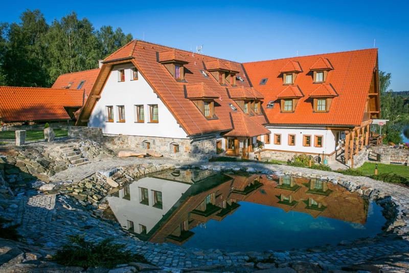 Hotel Leyla Frymburk Bagian luar foto